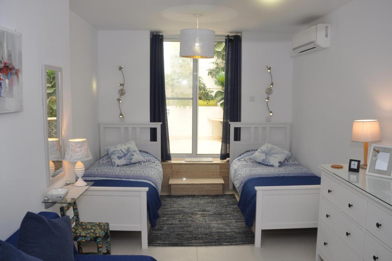 Private Apartment In Pembroke St Julians מראה חיצוני תמונה