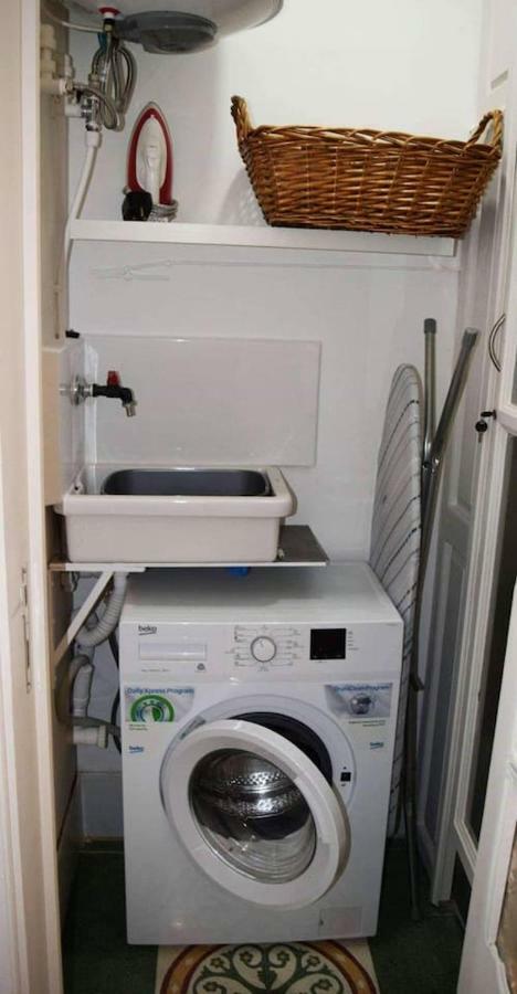 Private Apartment In Pembroke St Julians מראה חיצוני תמונה
